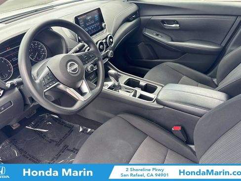 Used 2024 Nissan Sentra SV FWD image 11