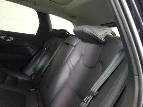 Certified 2023 Volvo XC60 B5 Plus w/ Climate Package AWD/4WD image 13