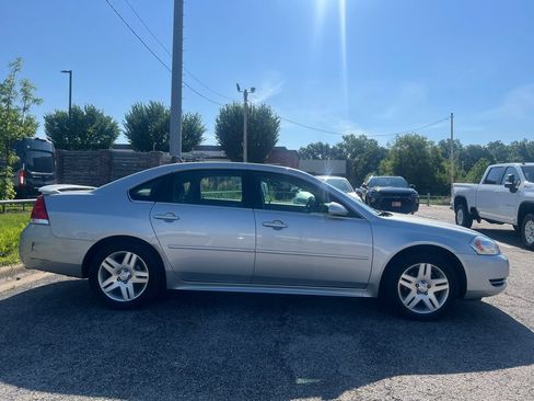 Used 2012 Chevrolet Impala LT FWD image 2