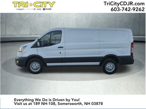 Used 2020 Ford Transit 250 Low Roof AWD image 3