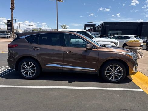 Used 2019 Acura RDX w/ Technology Package FWD image 4