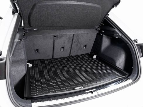 New 2025 Audi Q3 2.0T Premium image 24