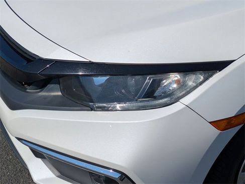 Used 2019 Honda Civic LX image 9