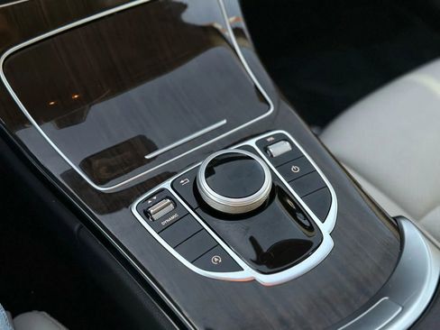 Used 2018 Mercedes-Benz C 300 4MATIC Sedan image 27