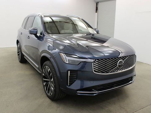 New 2026 Volvo XC90 T8 Ultra w/ Protection Package Premier AWD/4WD image 6