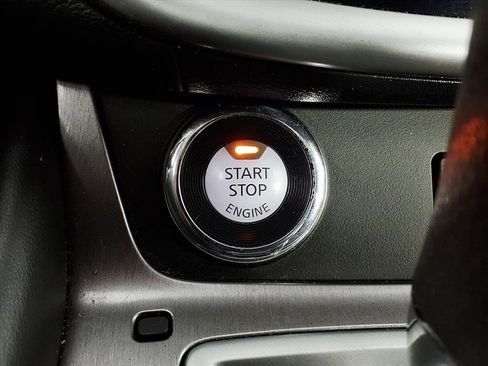 Used 2020 Nissan Murano S w/ Technology Package image 17