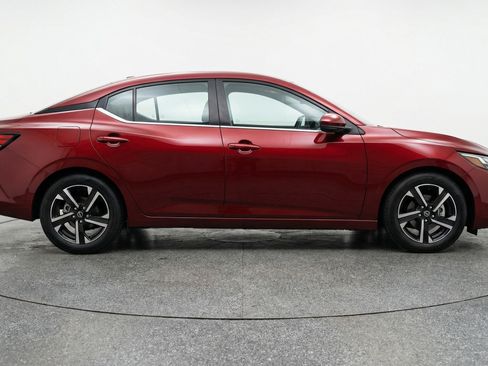 Used 2025 Nissan Sentra SV FWD image 11