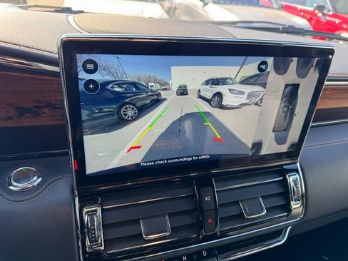 Used 2022 Lincoln Navigator Black Label image 24