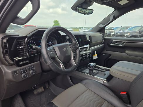 Certified 2024 Chevrolet Silverado 1500 ZR2 w/ Technology Package AWD/4WD image 11
