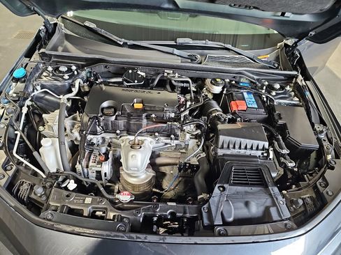 Used 2023 Honda Civic LX image 28