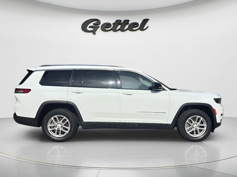 Used 2022 Jeep Grand Cherokee L Laredo w/ Luxury Tech Group I RWD image 4