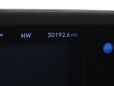Certified 2024 Lincoln Nautilus Reserve w/ Equipment Group 203A AWD/4WD image 26