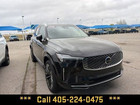 Used 2025 Volvo XC90 B6 Plus AWD/4WD image 12