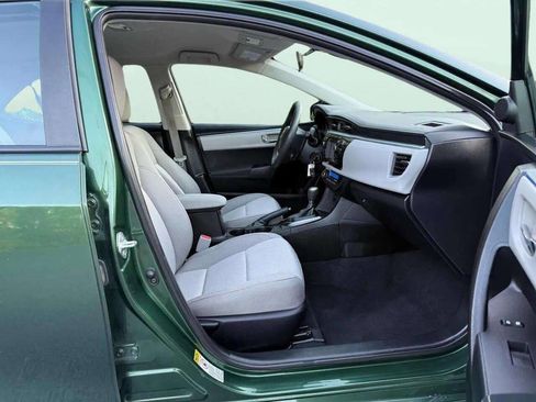 Used 2014 Toyota Corolla LE image 24