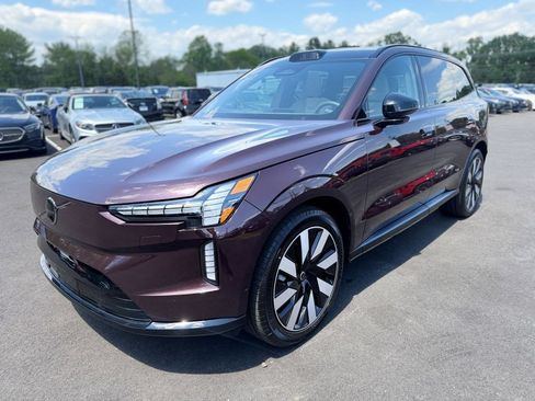 Used 2025 Volvo EX90 Ultra AWD/4WD image 8