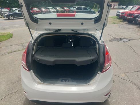 Used 2018 Ford Fiesta SE w/ Cold Weather Package FWD image 14