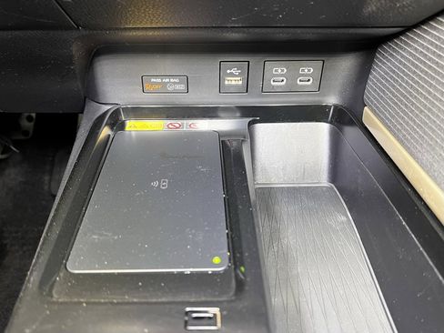 Certified 2025 Toyota Camry SE image 35