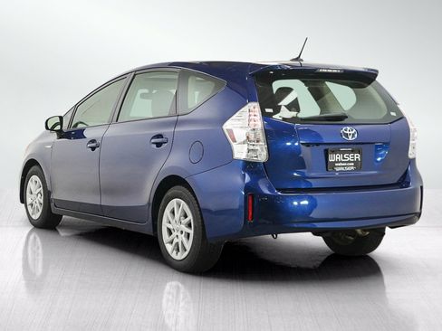 Used 2014 Toyota Prius V Three FWD image 3