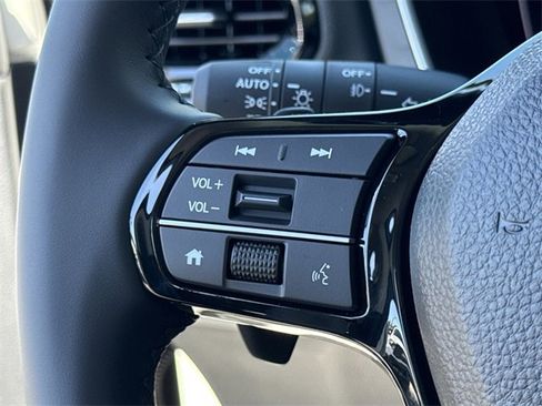 New 2025 Honda Pilot Touring image 32