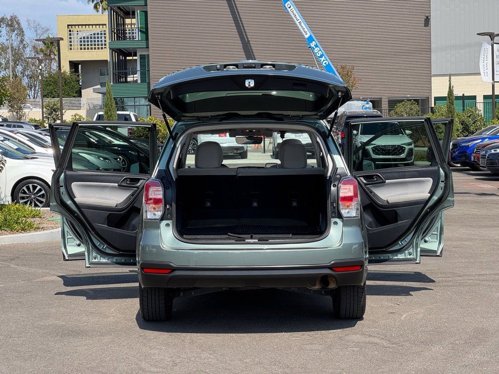 Used 2018 Subaru Forester 2.5i Premium AWD/4WD image 53