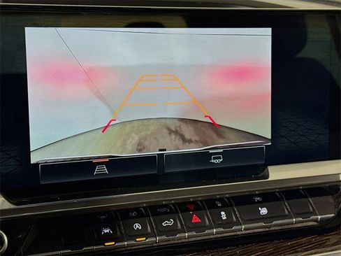 Used 2022 GMC Sierra 1500 Elevation image 12