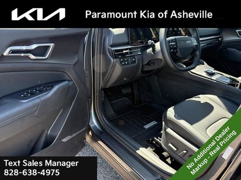 New 2026 Kia Sportage EX AWD/4WD image 16