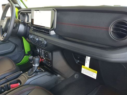 New 2026 Jeep Wrangler Unlimited Rubicon image 21