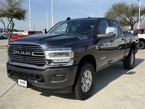 Used 2024 RAM 2500 Laramie w/ Safety Group image 9