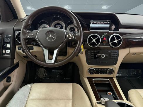 Used 2014 Mercedes-Benz GLK 350 2WD image 29