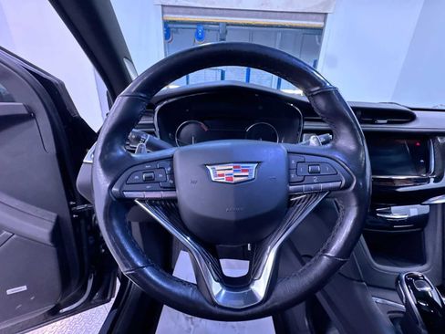 Used 2020 Cadillac XT6 Sport image 15