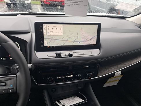 New 2026 Nissan Rogue Platinum w/ Platinum Premium Package image 18