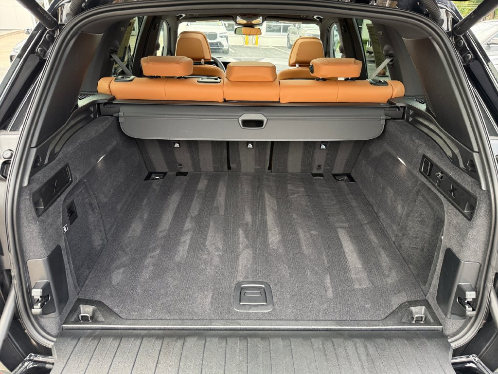 Certified 2024 BMW X5 xDrive40i w/ Premium Package AWD/4WD image 38