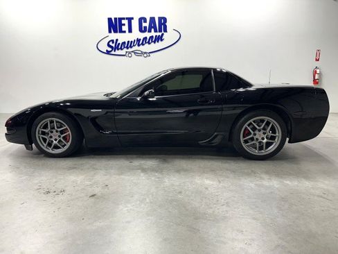 Used 2001 Chevrolet Corvette Z06 RWD image 3