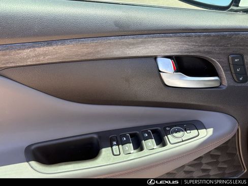 Used 2019 Hyundai Santa Fe FWD image 11