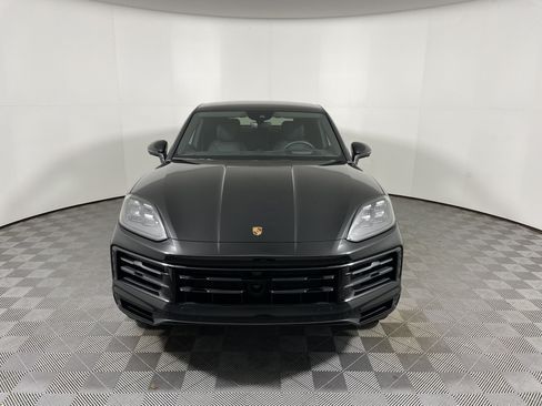 Used 2025 Porsche Cayenne Coupe AWD/4WD image 10