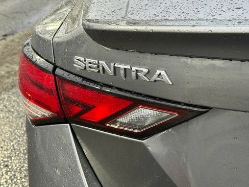 Used 2020 Nissan Sentra SV FWD image 12