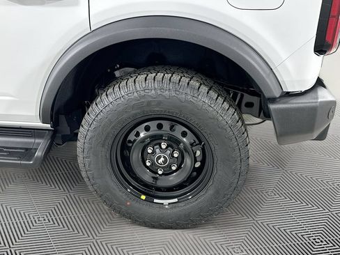 New 2026 Ford Bronco Outer Banks AWD/4WD image 16