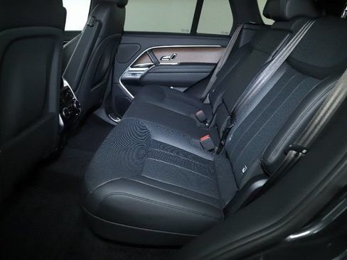 Used 2025 Land Rover Range Rover SE AWD/4WD image 27