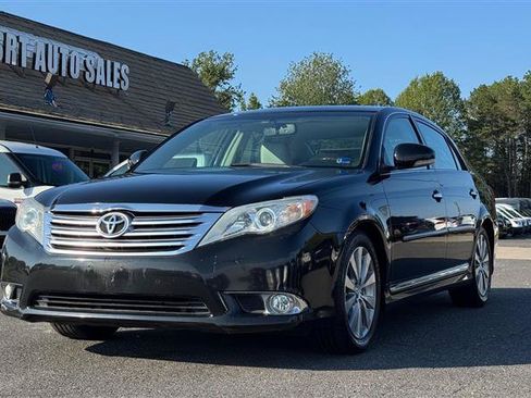 Used 2011 Toyota Avalon Limited FWD image 2