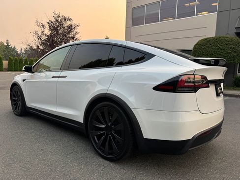 Used 2023 Tesla Model X AWD/4WD image 8