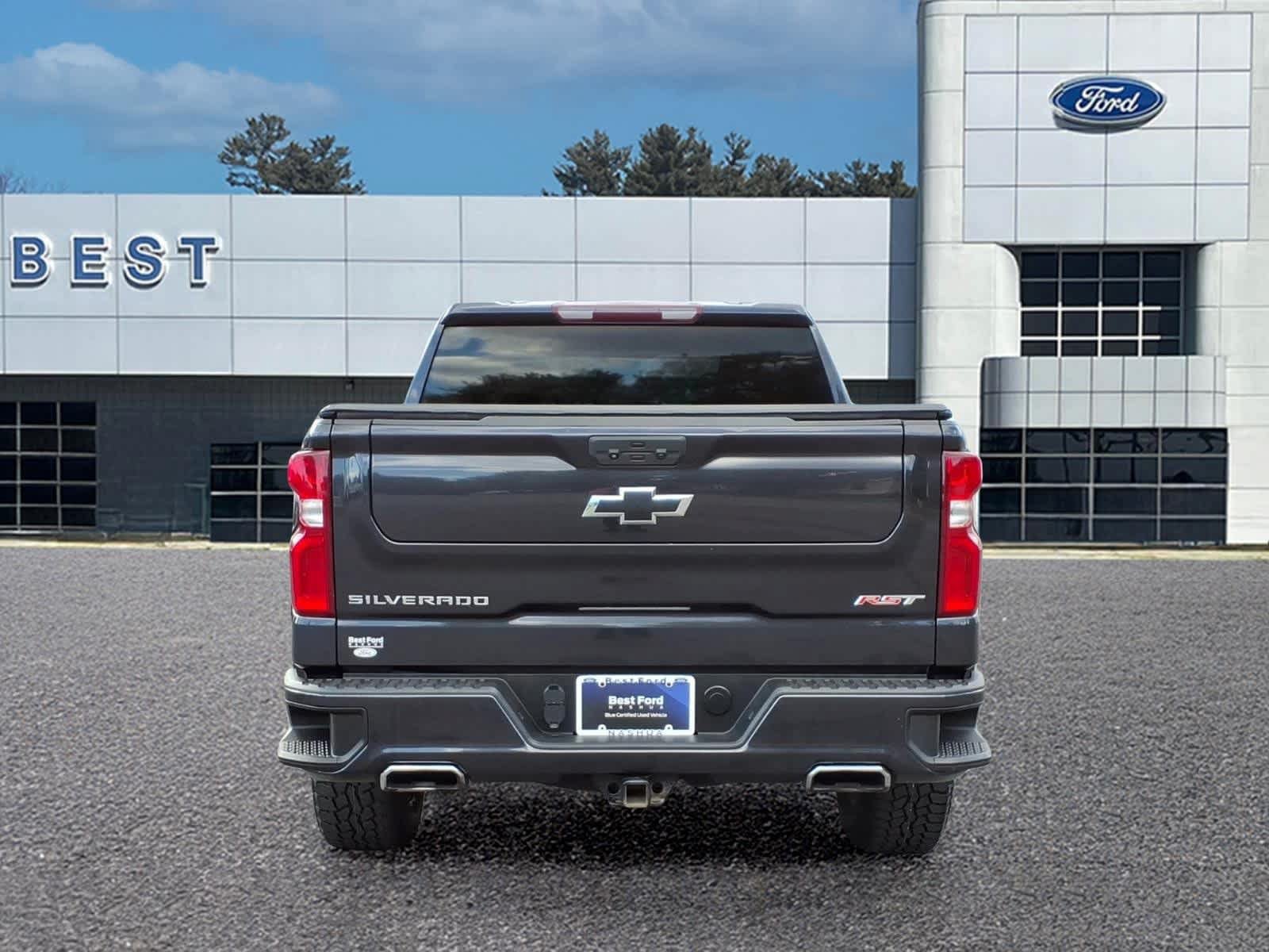 Used 2023 Chevrolet Silverado 1500 RST AWD/4WD image 5
