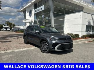 Certified 2025 Volkswagen Taos SE video 1