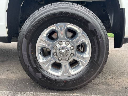 Used 2022 RAM 3500 Big Horn image 19