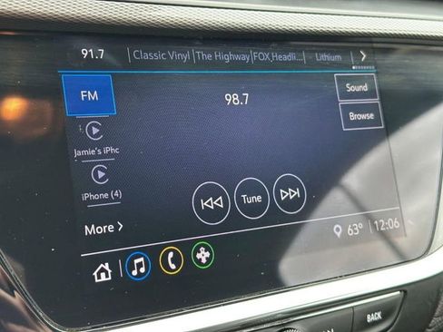 Used 2022 Buick Encore GX Preferred w/ Sport Touring Package FWD image 23