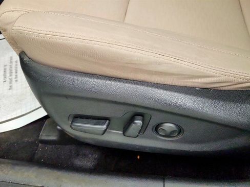 Used 2021 Hyundai Tucson Value FWD image 11