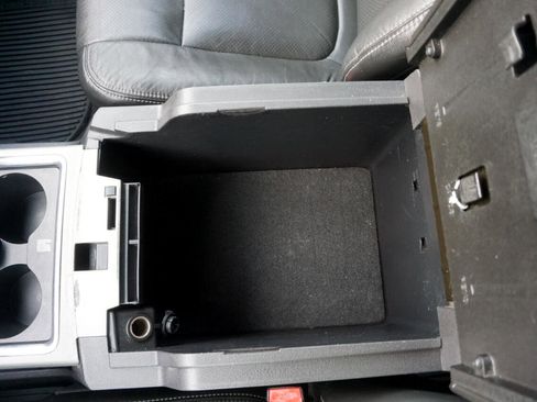 Used 2014 Ford F350 Lariat image 21