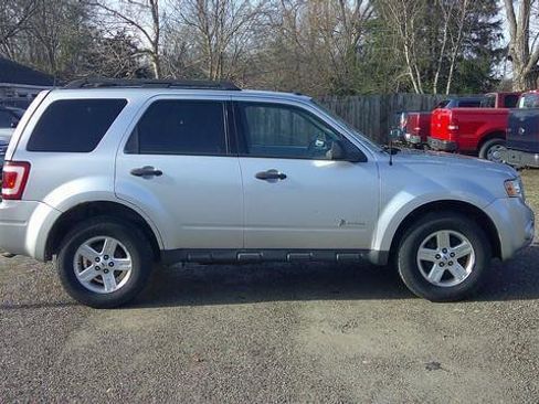 Used 2011 Ford Escape 4WD Hybrid image 3