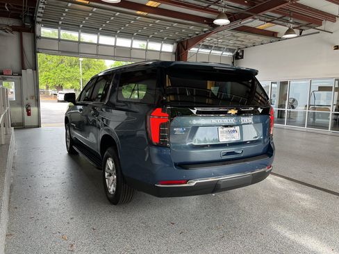 New 2026 Chevrolet Suburban LS w/ Max Trailering Package RWD image 6