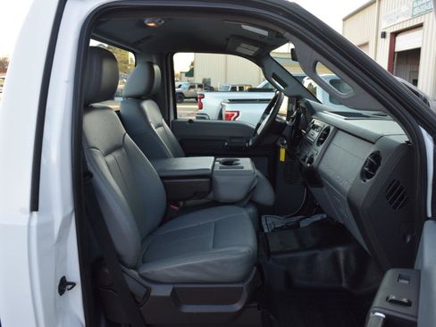 Used 2016 Ford F250 XL w/ Power Equipment Group image 11