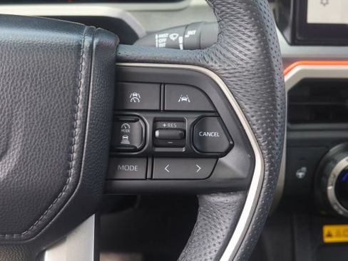 Used 2025 Toyota Tacoma TRD Off-Road w/ TRD Off Road Premium Package AWD/4WD image 13